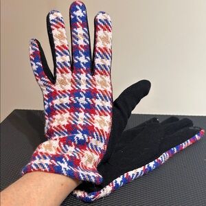 Picabo Plaid Patterned Gloves